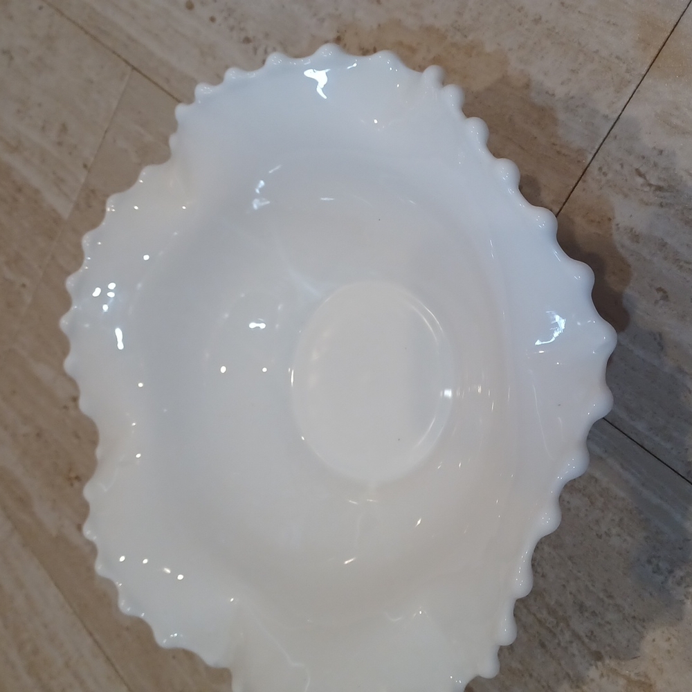 Beautiful White Milk Glass Hobnail Ruffled Bowl - Picture 2 of 4